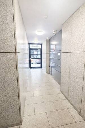 Attraktive 3-Zimmer-Wohnung mit Balkon, Aufzug und Tiefgaragenstellplatz – 44135 Dortmund – Vorschaubild 5