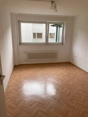 *zwei Monate mietfrei* Parkettoptik! 2-Zimmer-Wohnung mit schönem Fußboden! – 34125 Kassel – Vorschaubild 3