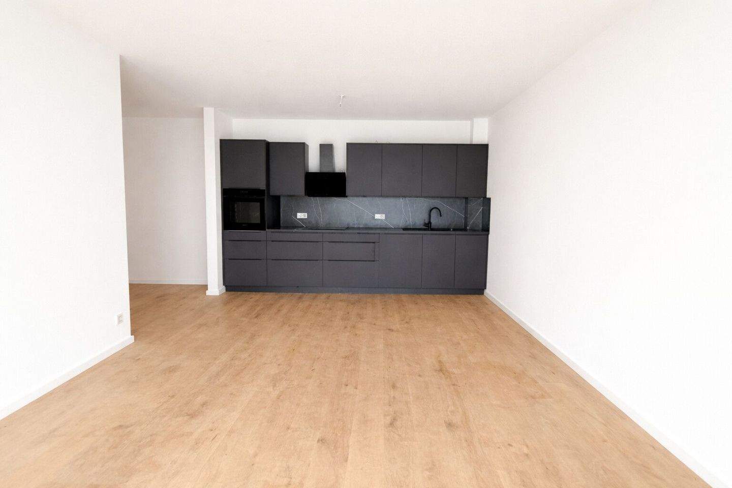 Barrierefreie 2 - Zimmer Neubau - Wohnung mit Balkon und Tiefgaragen Stellplatz – Wuppertal – Vorschaubild 2