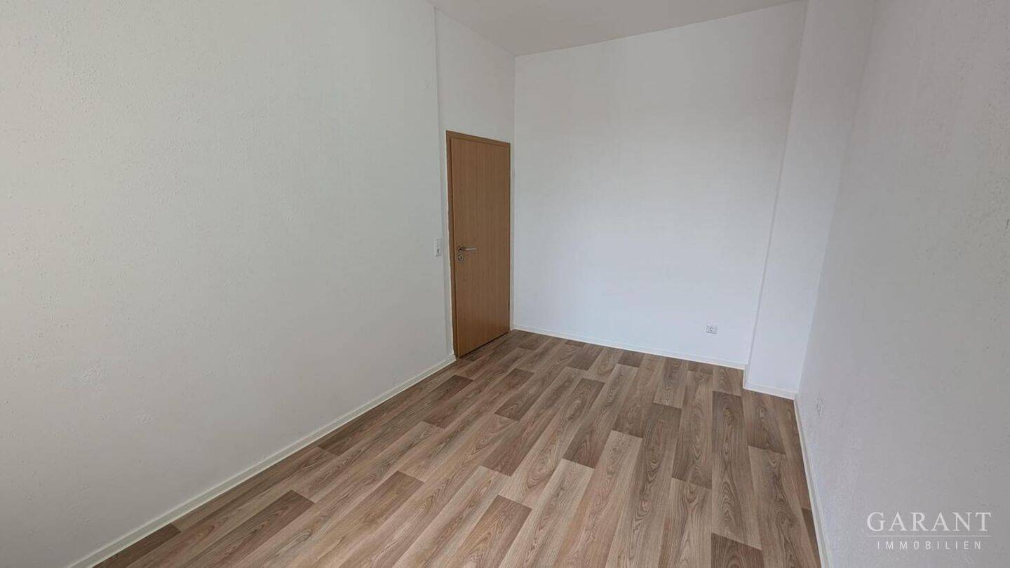 3-Zimmer-Wohnung mit Südbalkon in Pforzheim-Brötzingen – Pforzheim – Vorschaubild 2