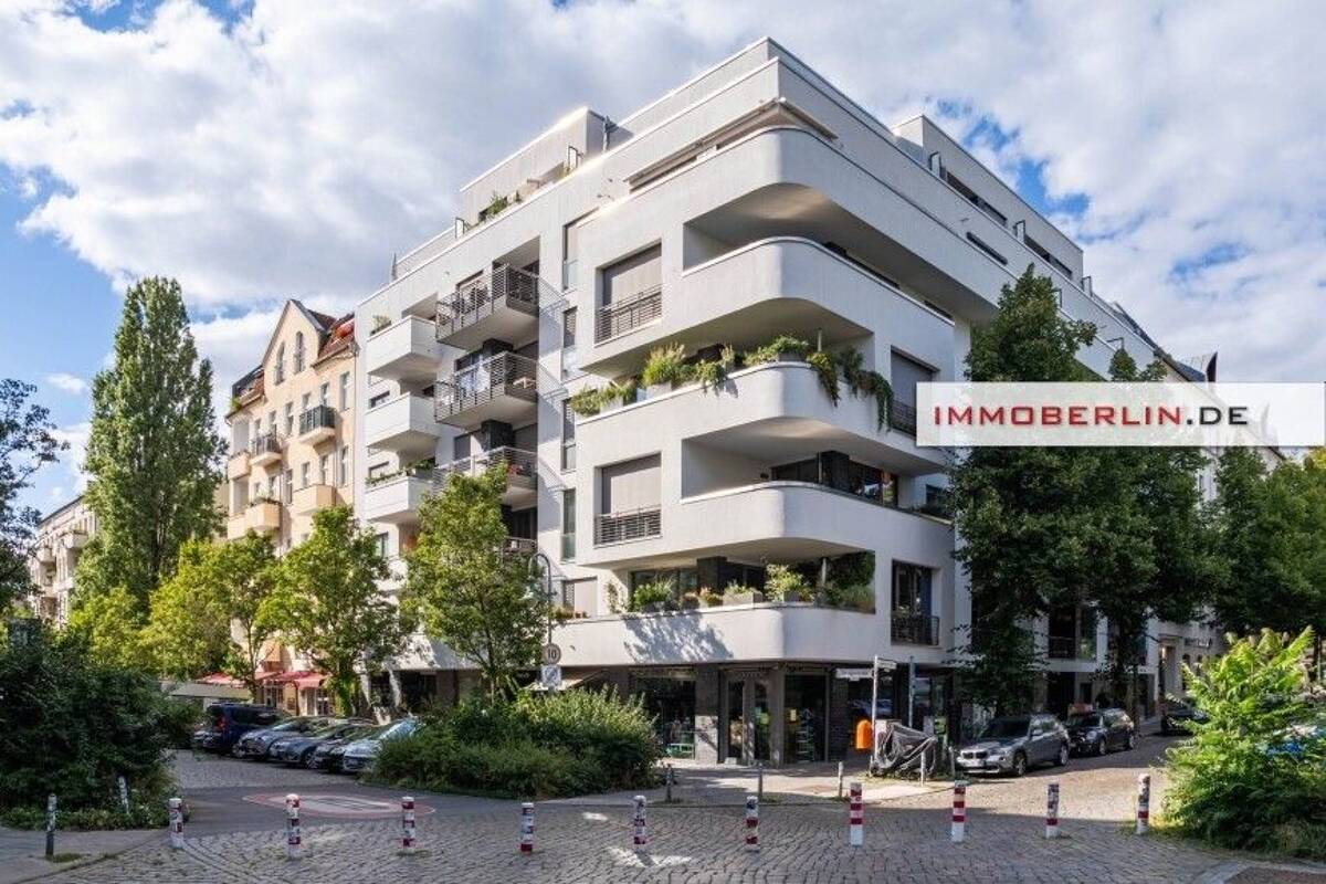 IMMOBERLIN.DE - Toplage Samariterkiez! Moderne Wohnung mit Balkonloggien & tollem Ambiente – 10247 Berlin – Bild 1 von 9