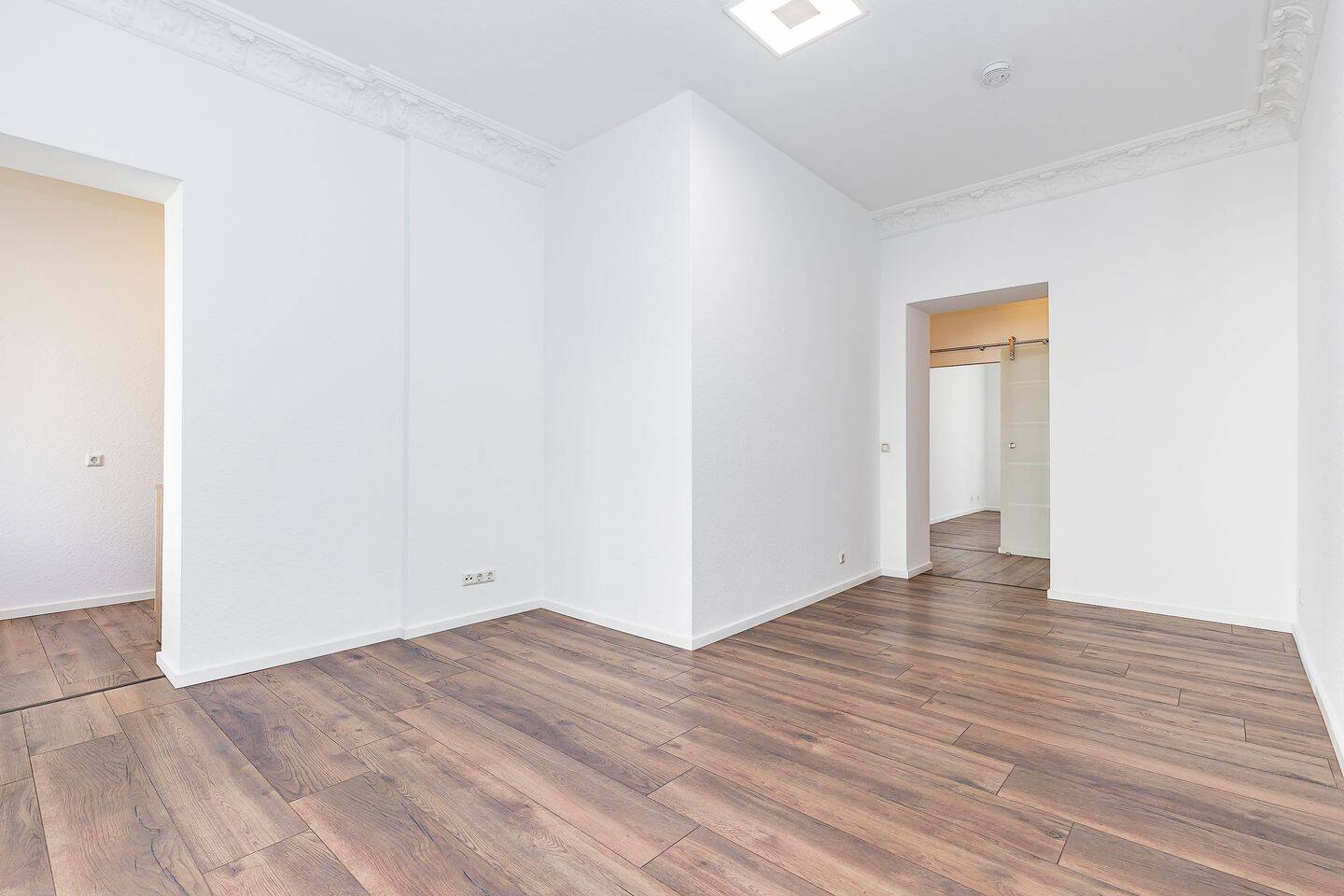 Vacant 2-Bedroom Apartment with Garden Access in the Heart of Moabit – Berlin – Vorschaubild 5