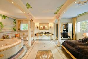 Luxuspenthouse im Versace-Stil mit Dachterrasse und Panoramablick – 58095 Hagen – Vorschaubild 3