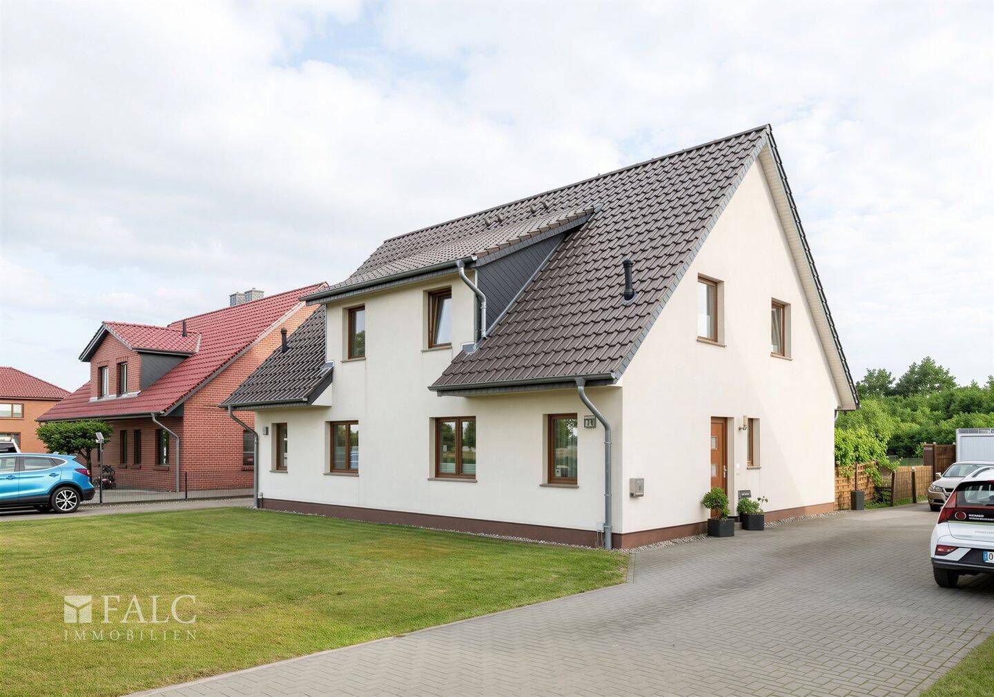+++ Kapitalanlage mit Potenzial: Ihr Zweifamilienhaus in Ruhelage +++ – Wittenburg – Vorschaubild 2