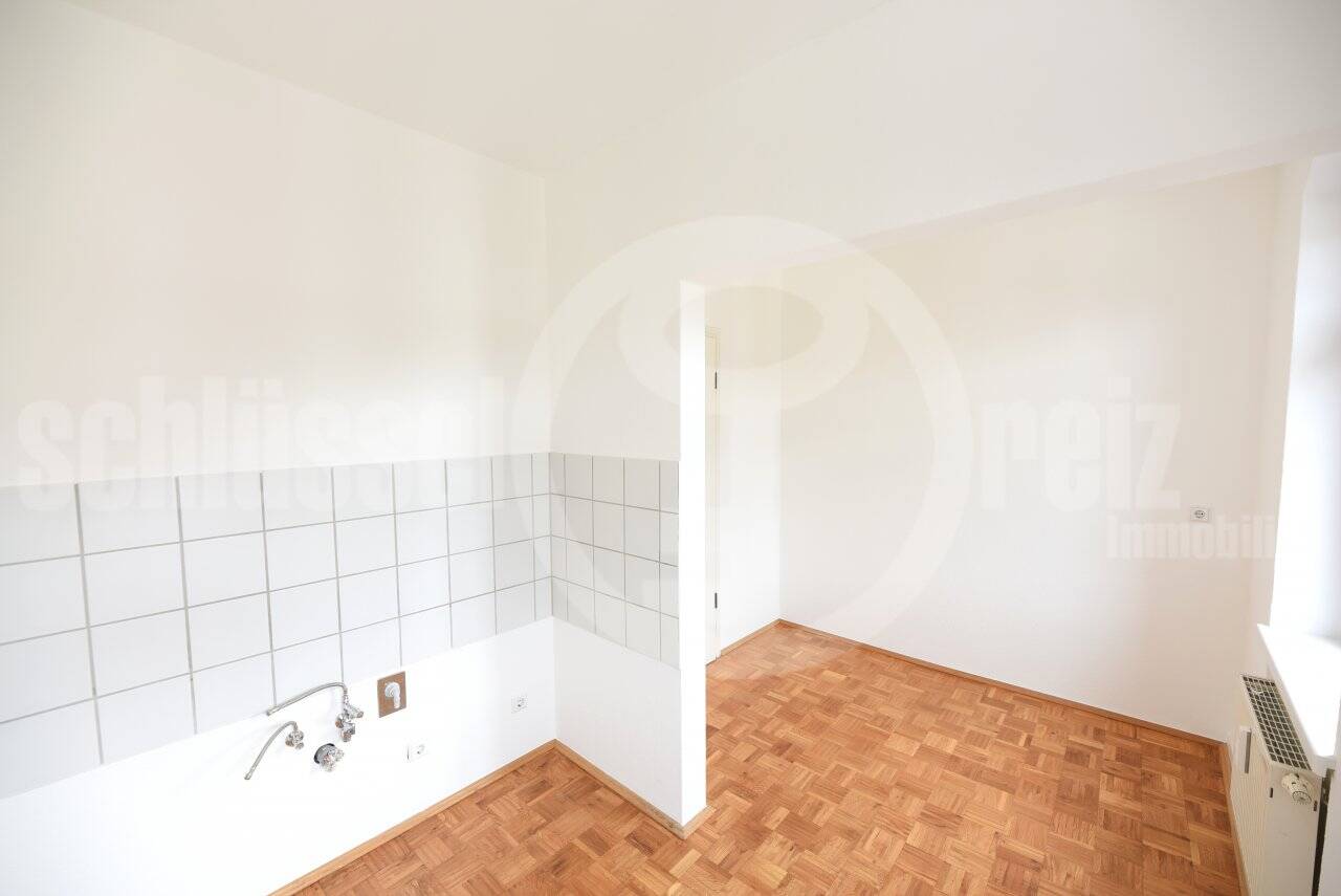 *Sonnenverwöhnte Wohnung mit Parkett, separater Wohnküche und tollem Blick in bester Neustadtlage!* – Dresden – Vorschaubild 9