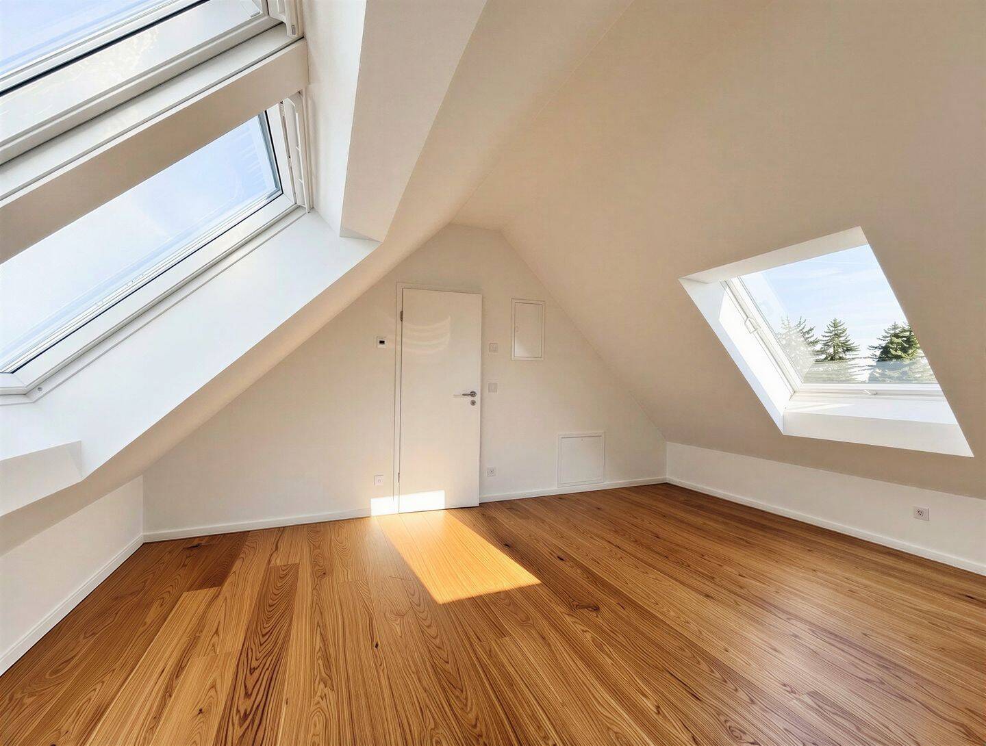 NEUBAU-DG-Wohnung über zwei Etagen mit ausgebautem Speicher (Studio), sonniger Dachterrasse + Balkon – München – Vorschaubild 9