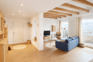 Düsseldorf-Unterbilk - Lichtdurchflutete Dachgeschosswohnung mit zwei Terrassen und Aufzug