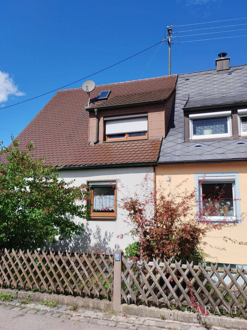 Charmante Doppelhaushälfte mit Garten, Werkstatt & Garage in Augsburg-Göggingen – Augsburg – Vorschaubild 4