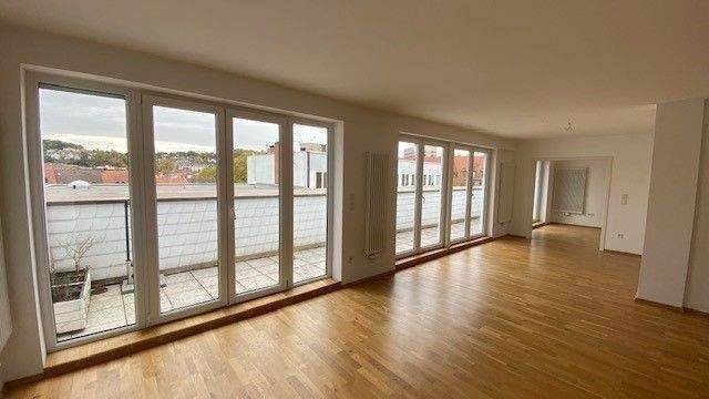 Maisonette Wohnung im Zentrum von Saarbrücken (1x Durchgangsz.) EBK Bad Gäste WC und Terrasse, , Großh.-Friedr.-Str. 10 66111 Saarbrücken – Saarbrücken – Vorschaubild 2