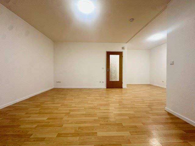 Provisionsfrei: Top sanierte 1,5-Zimmer-Wohnung mit 5,6% Nettorendite (Erbbaurecht) – Nürnberg – Vorschaubild 2