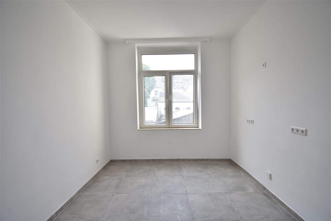 ERSTBEZUG! Großzügige 2-Zimmer-Altbau-Whg mit moderner Ausstattung – Krefeld – Vorschaubild 6