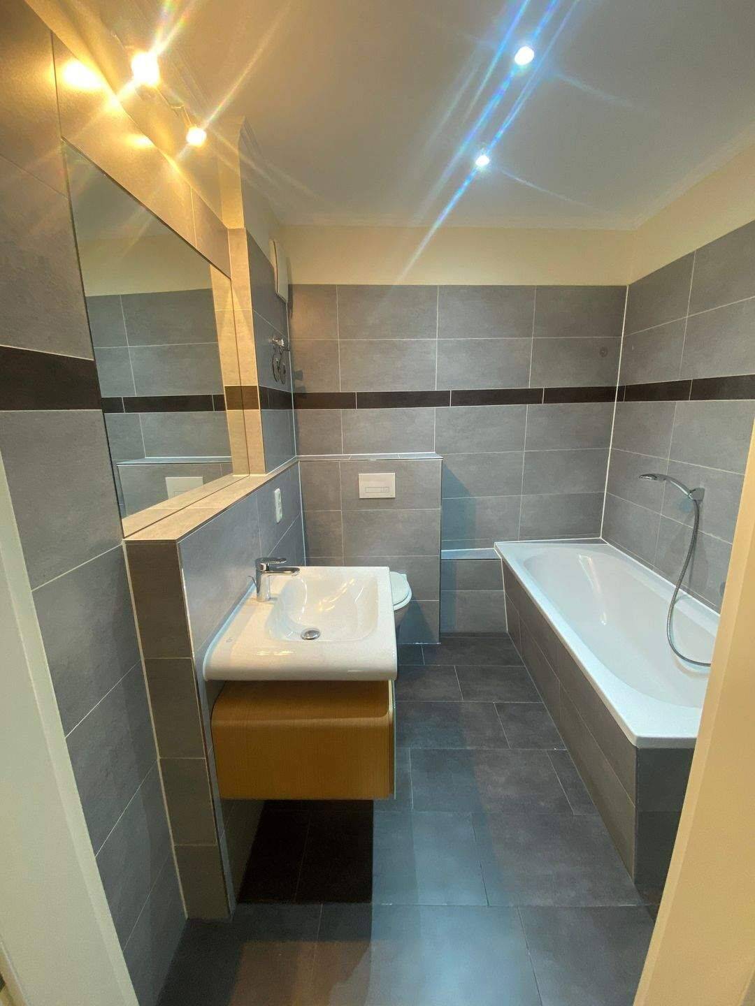 Niedrigenergiehaus-Tolle 2 Zimmer im Hochparterre mit Balkon – Berlin – Vorschaubild 9