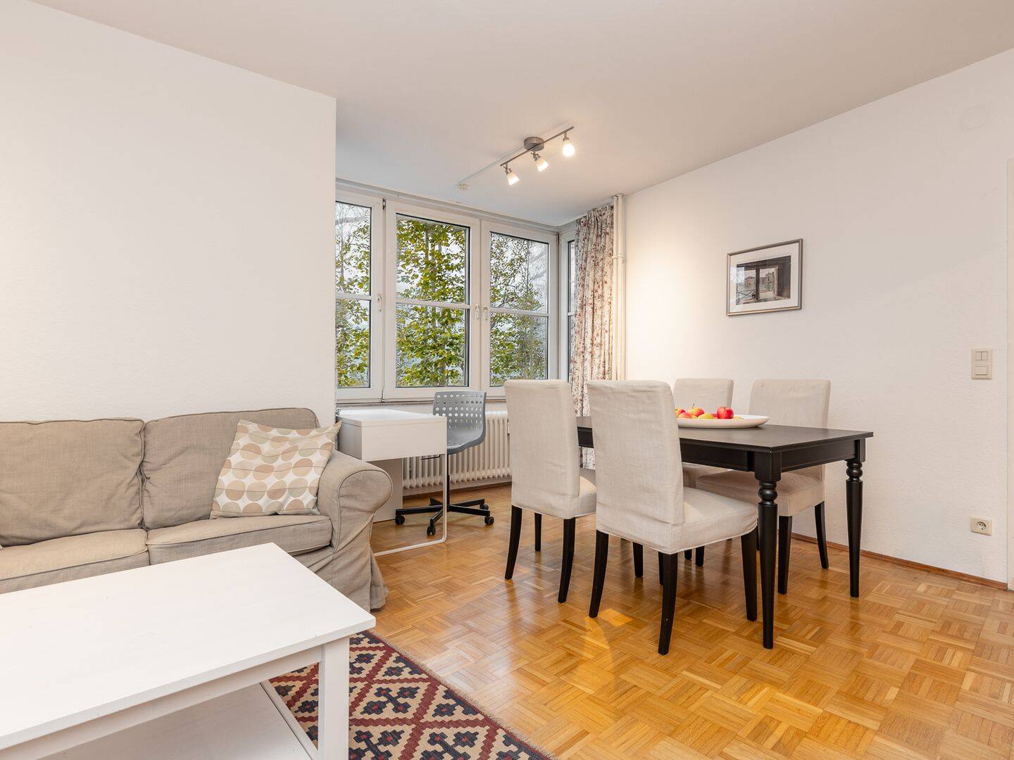 Comfort Corner - Helle Eckwohnung mit Wintergarten nahe Bundesplatz und Volkspark Wilmersdorf – Berlin – Vorschaubild 4