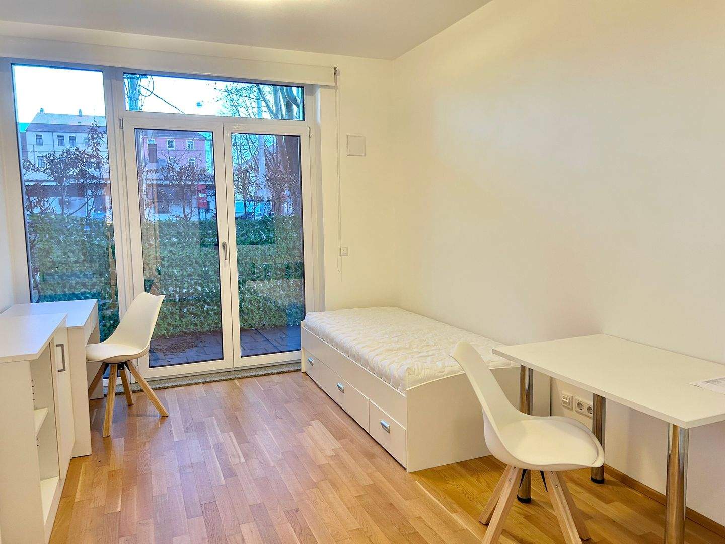 ***NICE LIVING*** TOP MODERNES VOLL MÖBLIERTES 1 ZIMMER APARTMENT MIT TERRASSE – Nürnberg – Vorschaubild 4