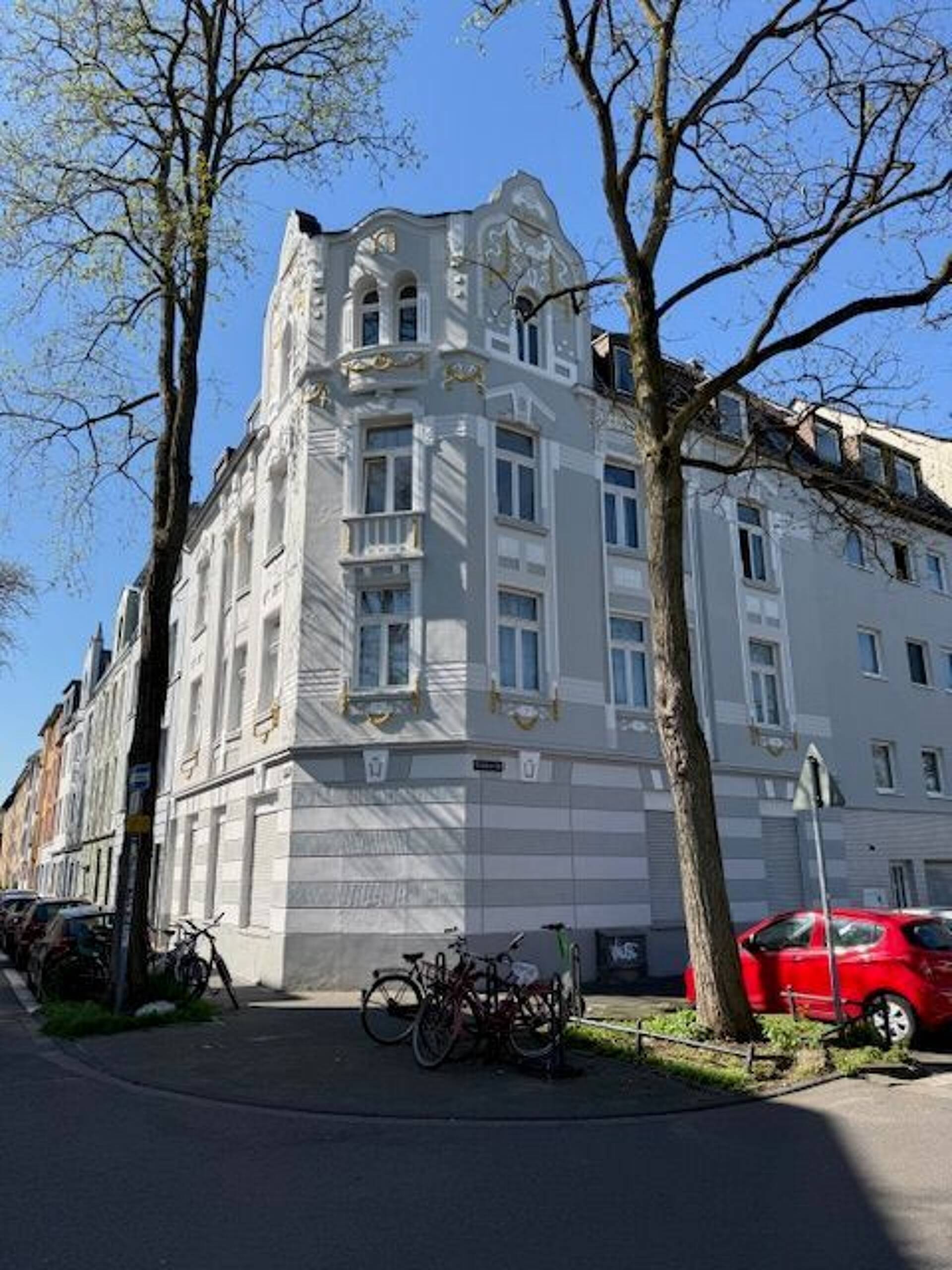 Mehrfamilienhaus in 51105 Köln mit 787,3 m² kaufen