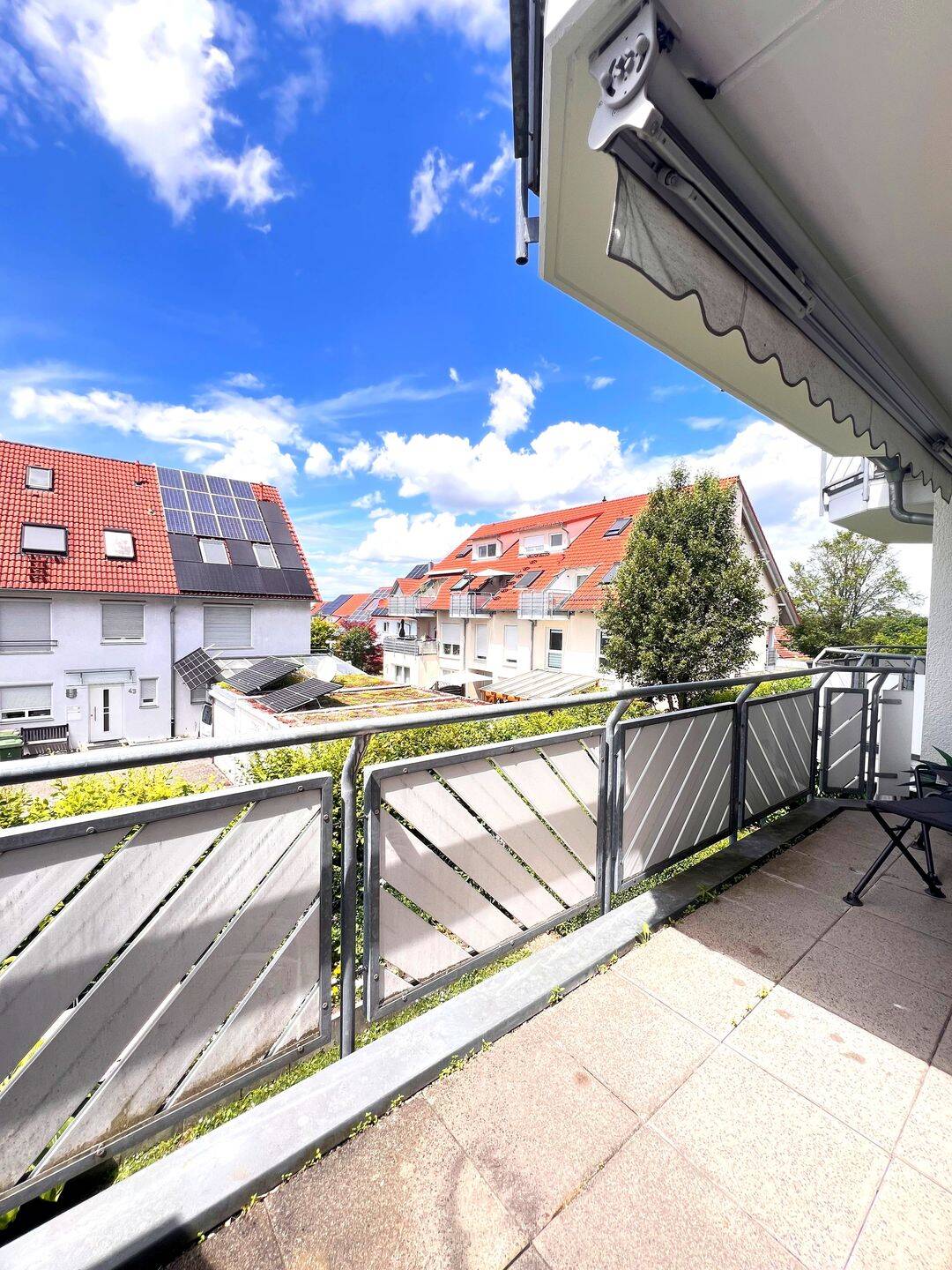 Wohlfühlen in ruhiger Lage - 3,5-Zimmer-Wohnung mit Südbalkon und Tiefgaragenplatz in Tamm