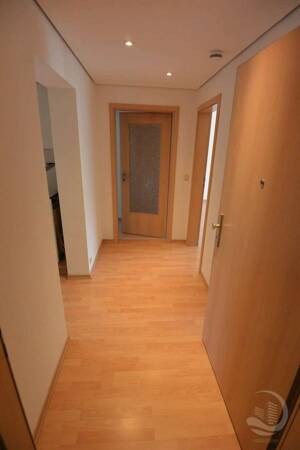 Dachgeschoss in ruhiger, zentraler, Citylage – 65185 Wiesbaden – Vorschaubild 4