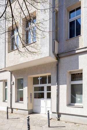 Großzügige 4-Zimmer-Altbauwohnung mit Terrasse & Aufzug in Berlin-Weißensee! – 13088 Berlin – Vorschaubild 4