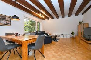 Helle, voll möblierte, großzügige Wohnung mit Balkon in Stuttgart Obertürkheim – 70329 Stuttgart – Vorschaubild 7