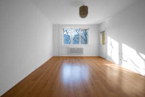 ?? Helle & sanierte 2-Zi-Wohnung Blick ins Grüne - Ruhig gelegen im 2.OG – 13581 Berlin – Vorschaubild 2