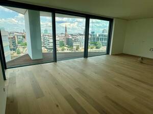 Ein Zuhause mit Panorama. Eine Adresse mit Prestige. The Crown Strandkai – 20457 Hamburg – Vorschaubild 3