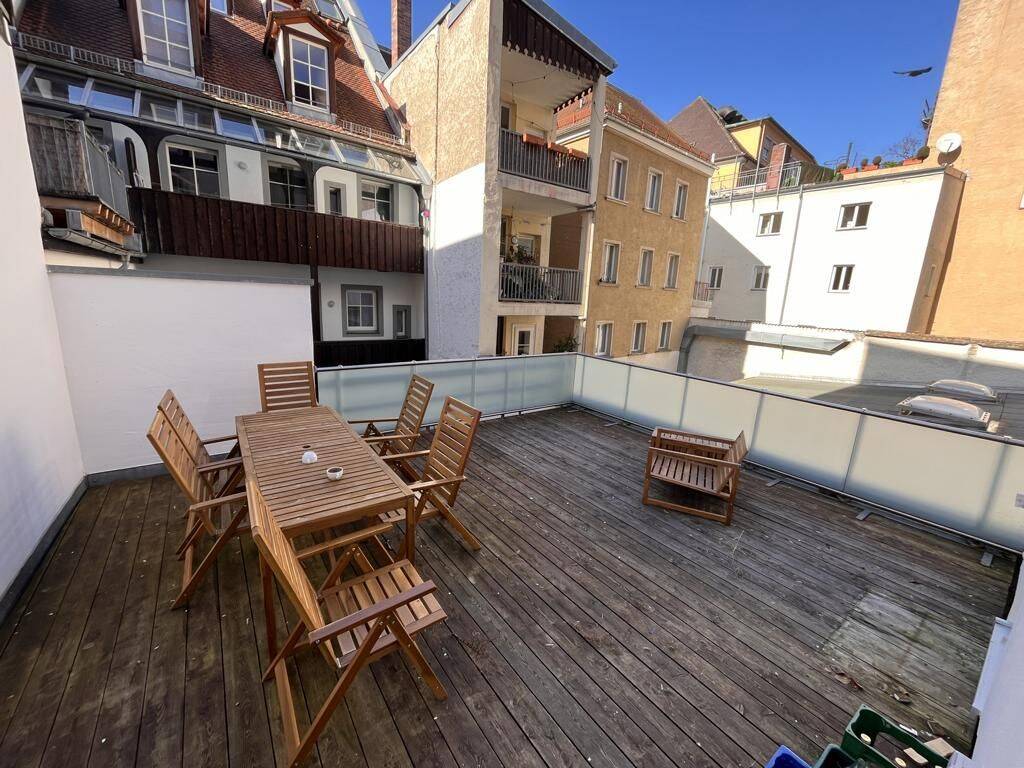 Exklusive 3,5-Zi.-Altstadt-Wohnung mit 12,98 m² Dachterrasse im Zentrum der Altstadt