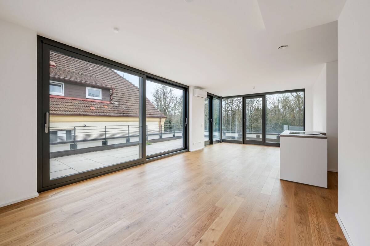 Exklusives Stadt Penthouse mit Sonnen Terrasse, 3 Zimmer mitten im Zentrum wartet auf Sie! – Heilbronn – Vorschaubild 3