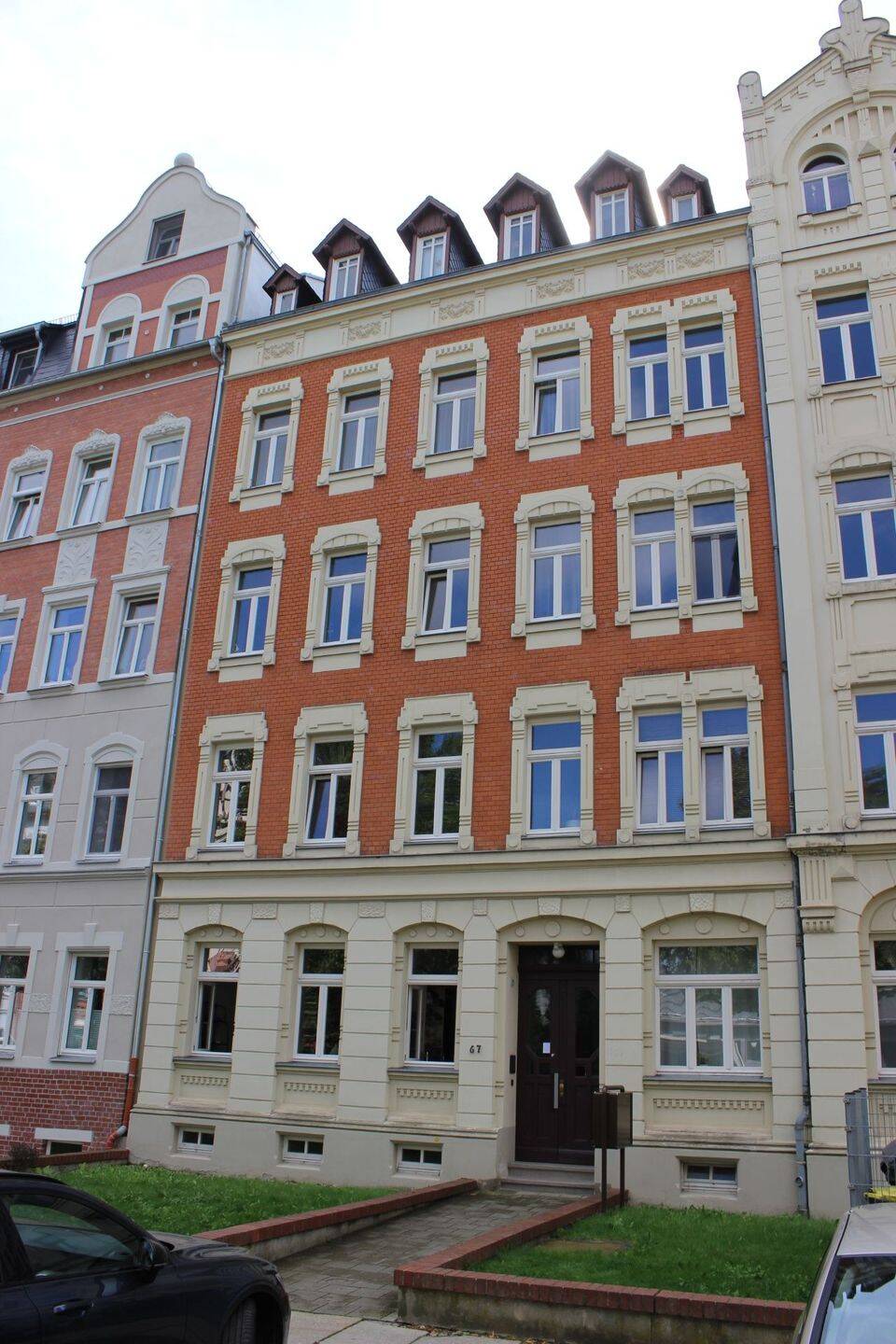 Wohnungspaket mit 8 Wohnungen, Eigentumsmehrheit (81%)