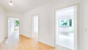 Helle, bezugsfreie 2-Zimmer-Wohnung mit Balkon & Loggia in Düsseldorf-Pempelfort – 40477 Düsseldorf – Vorschaubild 9