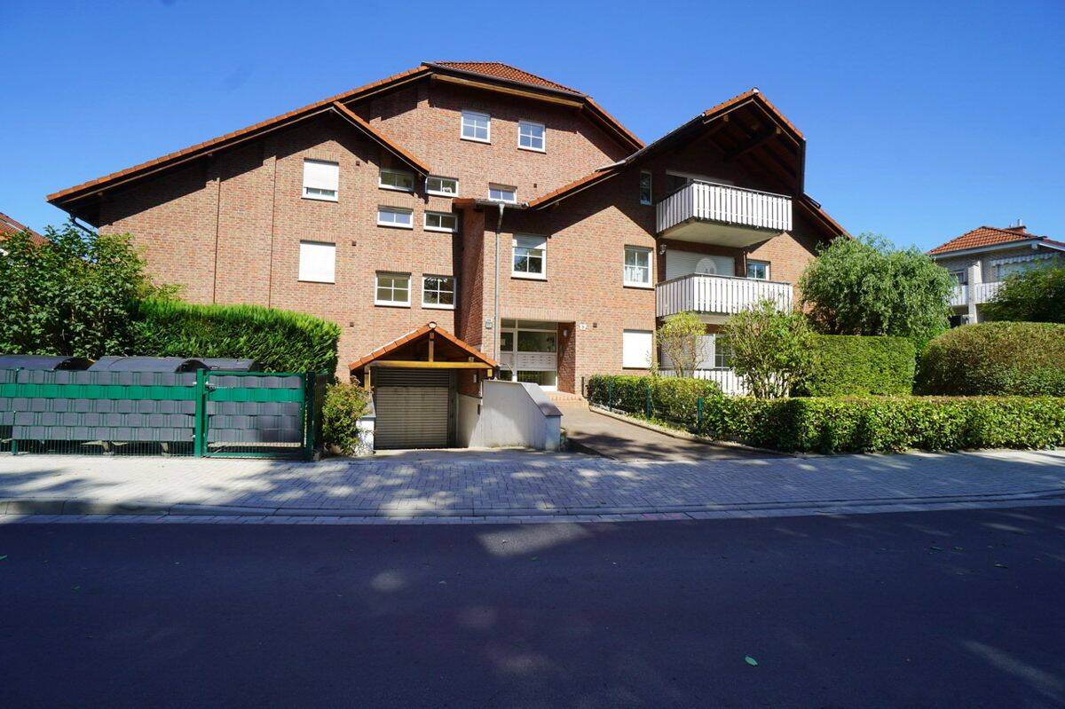 Erdgeschoss-Eigentumswohnung mit Balkon, Garten und Tiefgaragenstellplatz in Paderborn-Elsen