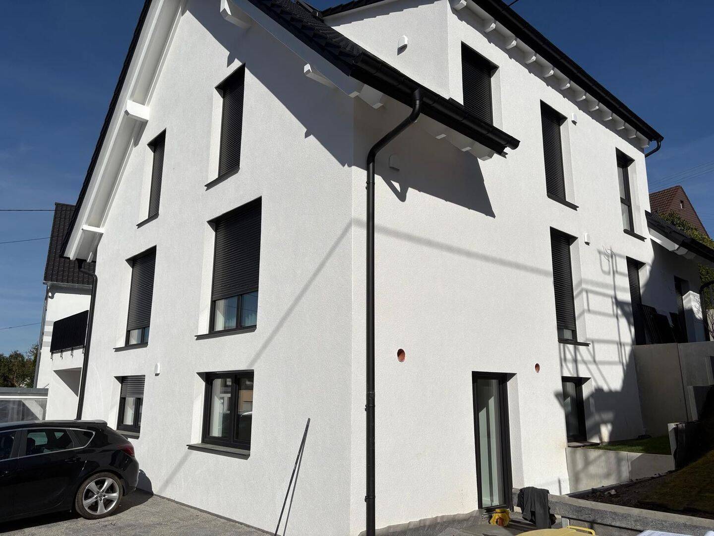 Erstbezug nach Kernsanierung! KfW55-Wohnung mit 3 hochwertigen Zimmern und zusätzlichem Studio