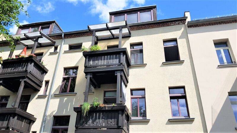 ZWEI ZIMMER-APPARTEMENT IN WAHREN...