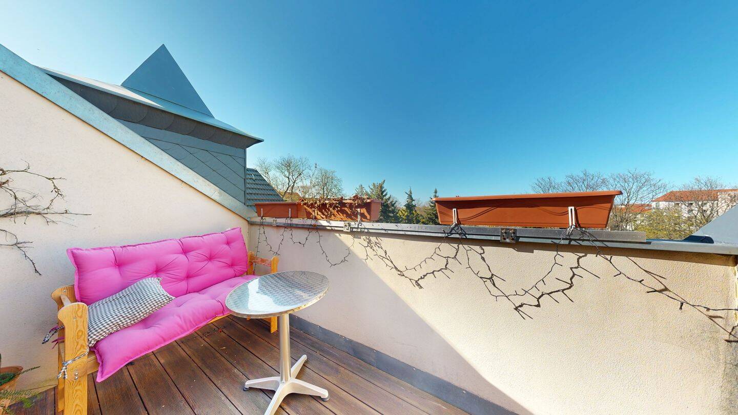 Vermietete Dachgeschosswohnung mit Loggia in denkmalgeschütztem Altbau in Leipzig – Leipzig – Vorschaubild 7