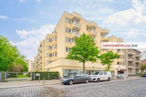 IMMOBERLIN.DE - Sympathische Wohnung mit Loggia & Lift in gefragter Kiezlage – 10827 Berlin – Vorschaubild 1