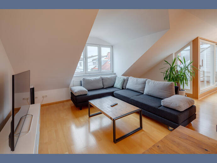 Möbliert: Gemütliche 3-Zimmer Wohnung mit Dachterrasse – München – Vorschaubild 2