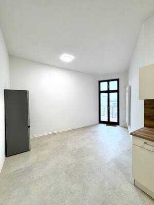 Moderner Wohnkomfort im Altbau - mit großem Bad & Balkon – 39104 Magdeburg – Vorschaubild 4