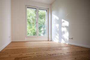 3-Zimmer-Neubau mit Penthaus-Charakter: Über 30 m² Süd-Dachterrasse in Baden-Baden. – 76530 Baden-Baden – Vorschaubild 5