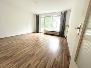 1-Zimmer-Wohnung mit Balkon in Randlage des Vorderen Westens (Nähe Kölnische Straße, Querallee und "Tannenwäldchen")