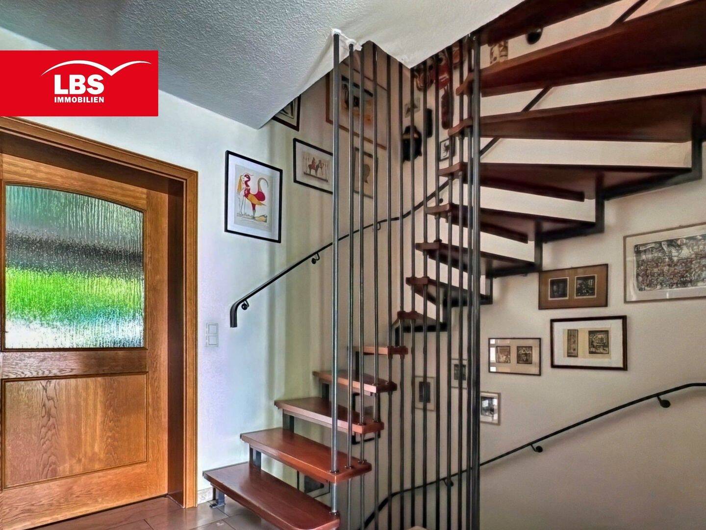 REH mit Garage, Carport und Garten - Viel Platz für die Familie! – Hünxe – Vorschaubild 7