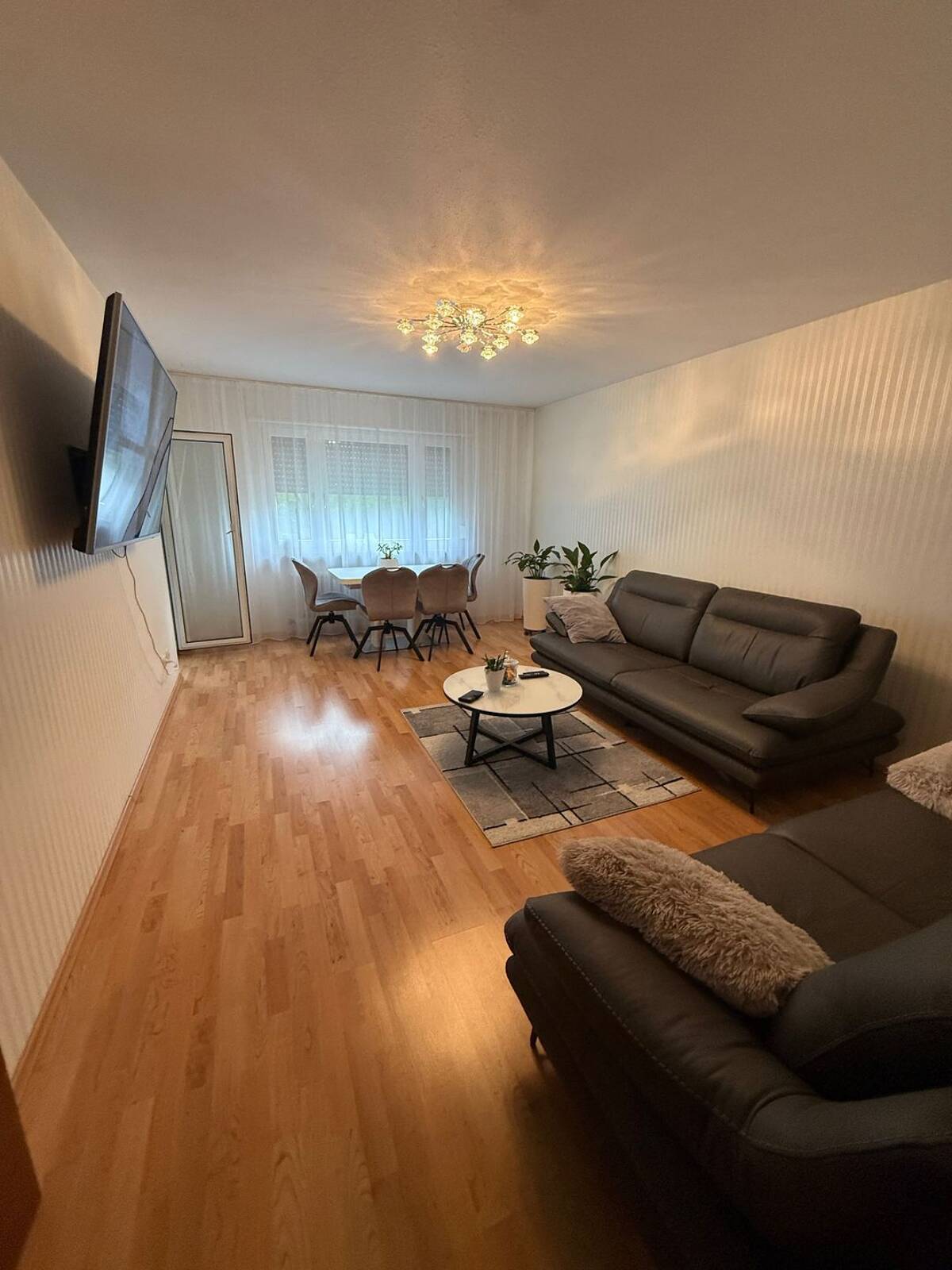 2-Zimmer-Wohnung mit Balkon und Stellplatz – 67071 Ludwigshafen am Rhein – Bild 1 von 8