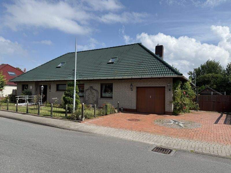 Großzügiger Bungalow im beliebtem Ortsteil Nordenham-Abbehausen – Nordenham – Bild 1 von 9