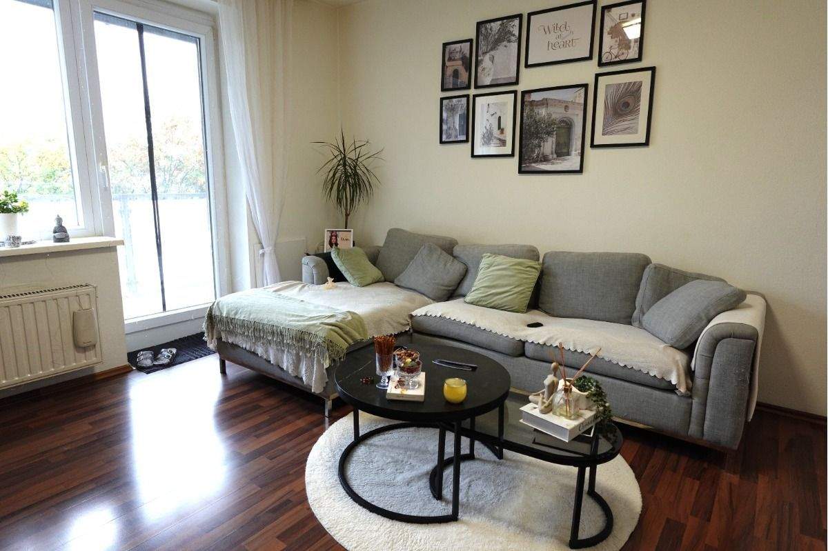 Ihr neues Zuhause: Zentrale 3-Zimmer-Wohnung mit sonnigem Balkon und Garage – Remscheid – Vorschaubild 2