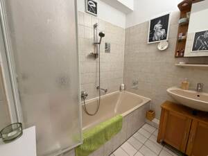 Gut geschnittene 2 Zi-Wohnung inkl. Stellplatz - zentrale Wohnlage! – 63069 Offenbach am Main – Vorschaubild 9