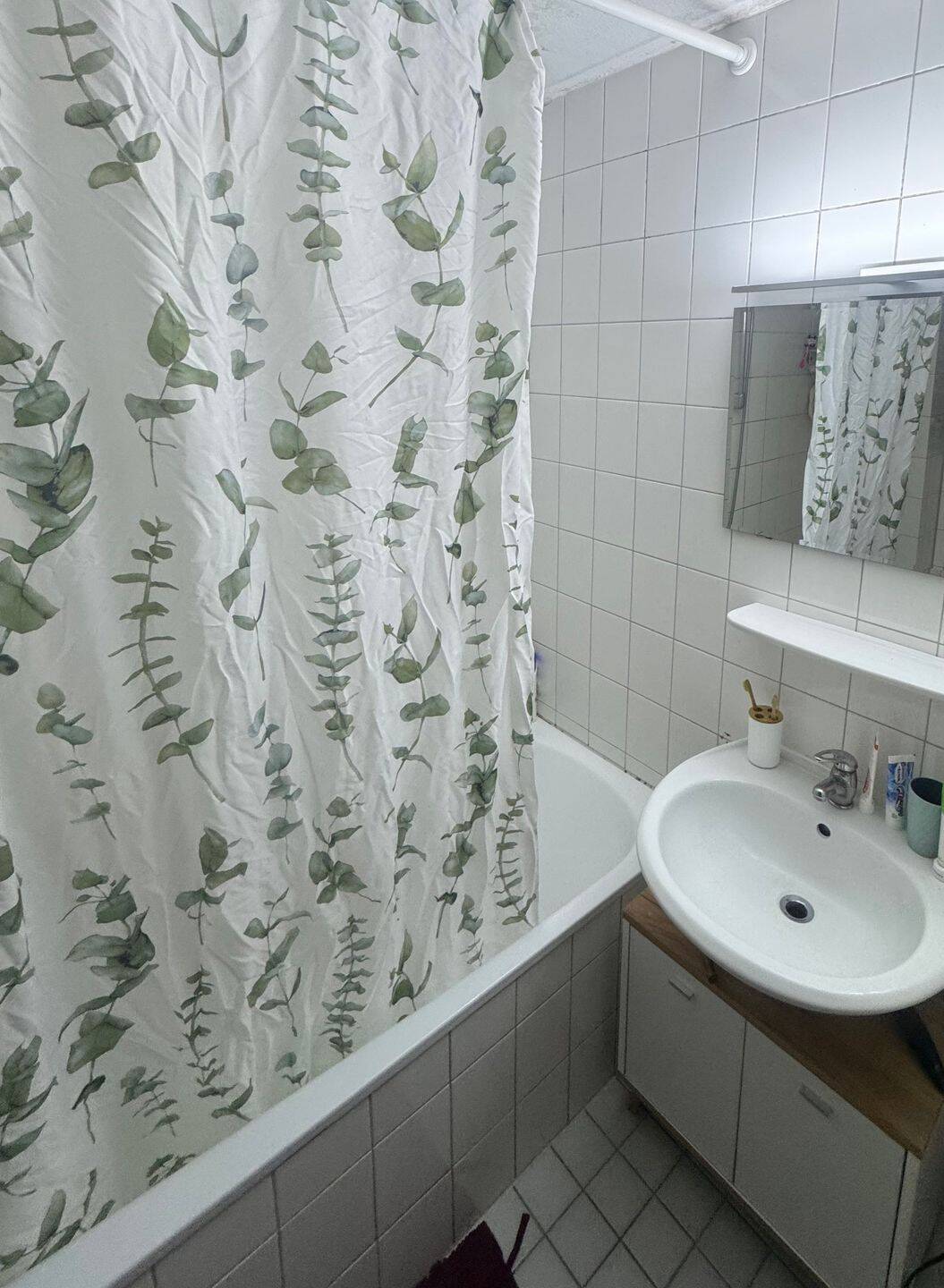 •Helles WG-Zimmer in Stuttgart Mitte (20 m²) – Top Lage – ab Juli – Stuttgart – Vorschaubild 6