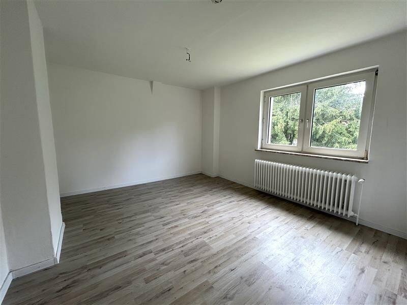 Renovierte 3-Zimmer-Wohnung mit Mietergarten in Geestemünde – Bremerhaven – Vorschaubild 2
