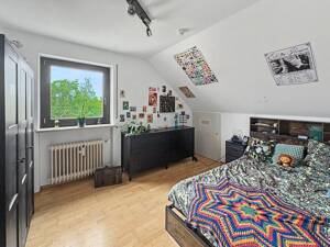 Gepflegte 3-Zimmer-Dachgeschosswohnung mit ca. 98 m² in Erlangen-Büchenbach – 91056 Erlangen – Vorschaubild 4
