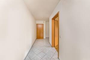 Freie 3-Zimmer-Wohnung mit Balkon und eigenem Garten – 81249 München – Vorschaubild 9
