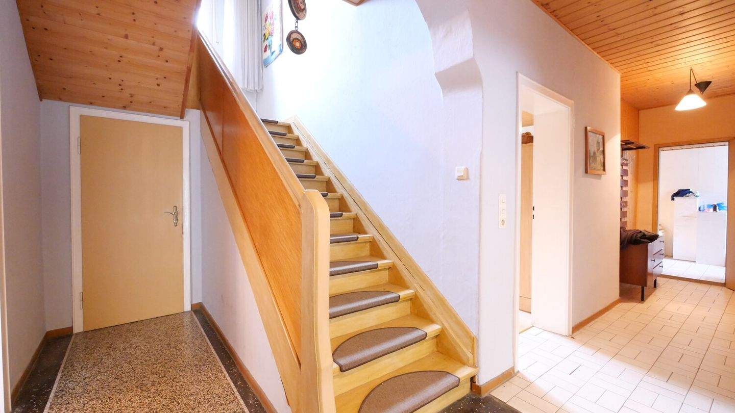 Großzügiges Einfamilienhaus mit Entwicklungspotenzial – Paderborn – Vorschaubild 6