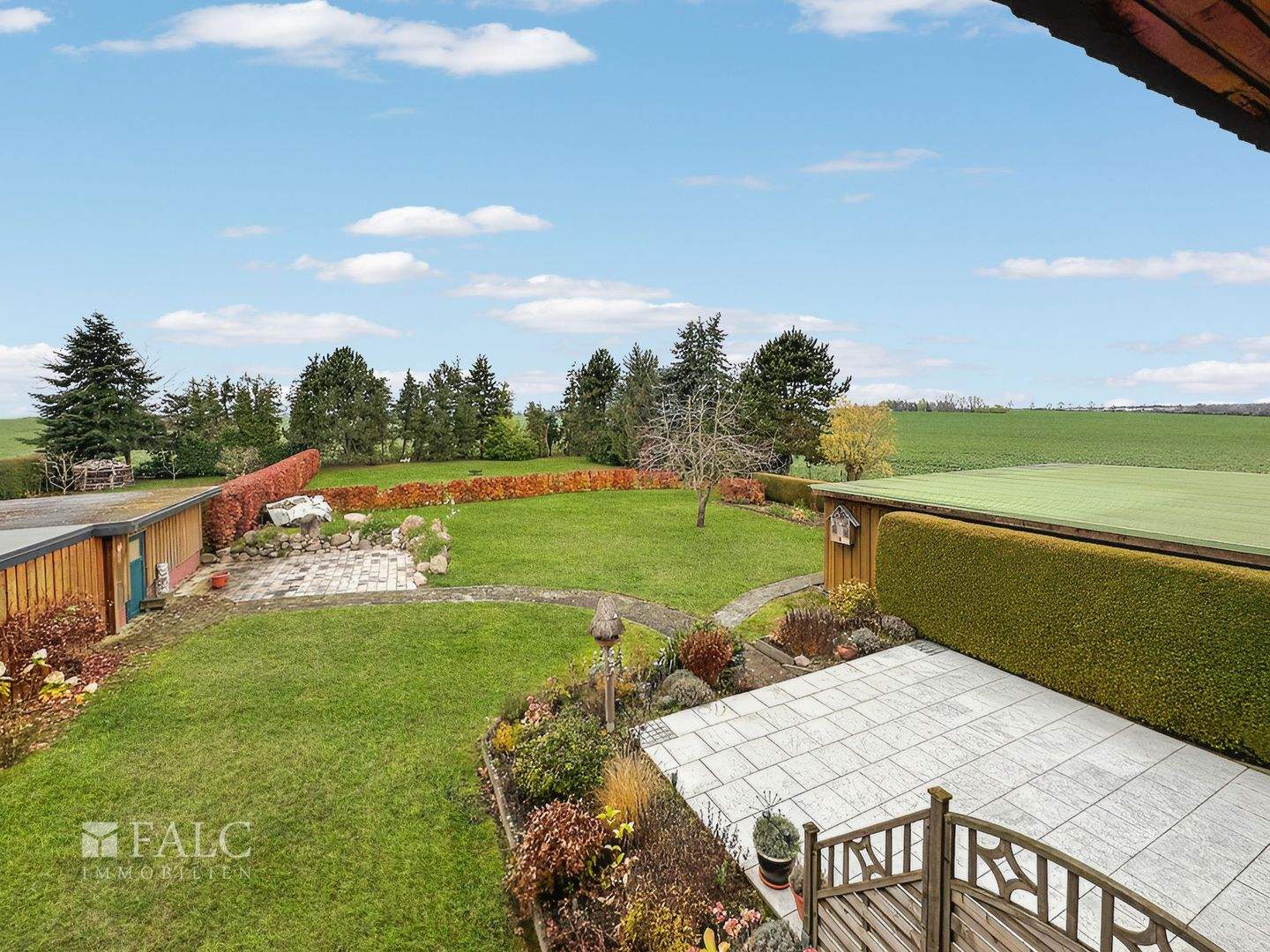 ***Luxuriöses Wohn- und Anlageobjekt mit Seeblick, Sauna und Ferienwohnungen*** – Seehof – Vorschaubild 3