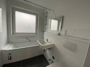Renovierte 3-Zimmer-Wohnung mit Balkon – 26131 Oldenburg – Vorschaubild 4